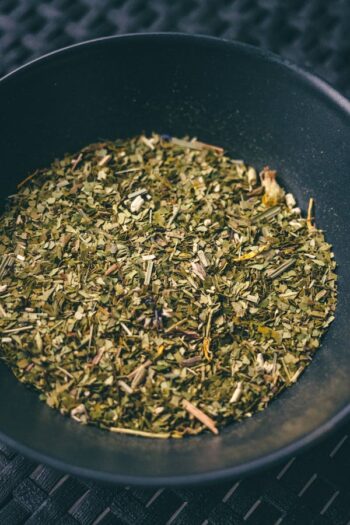 Oregano (ઓરેગાનો)